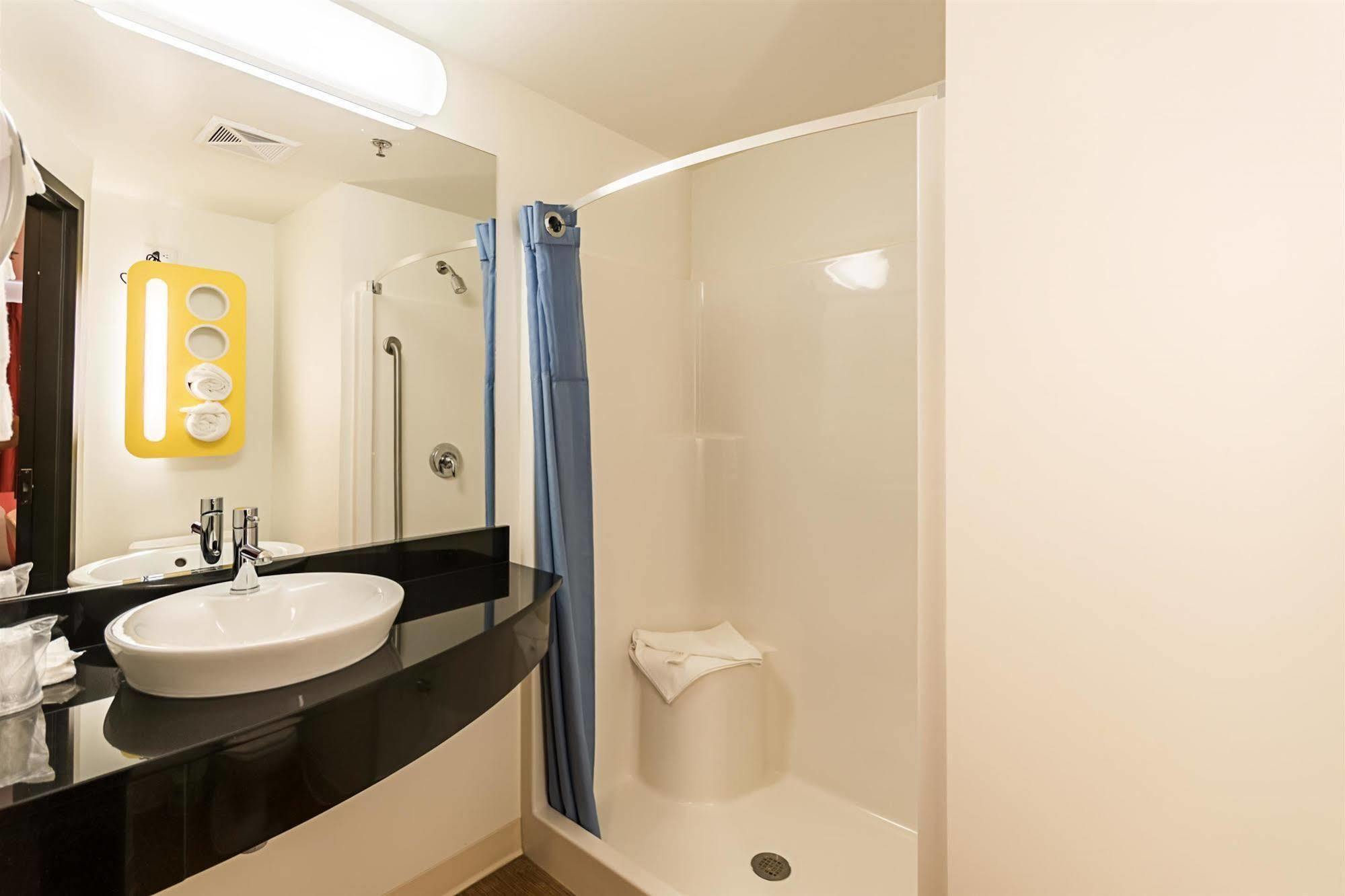 Motel 6-Moosomin, Sk Zewnętrze zdjęcie