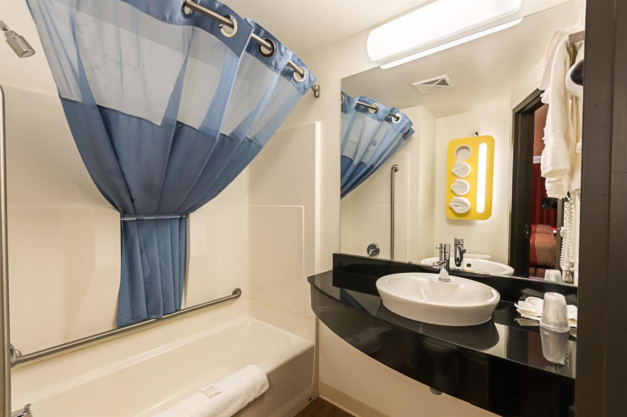 Motel 6-Moosomin, Sk Zewnętrze zdjęcie