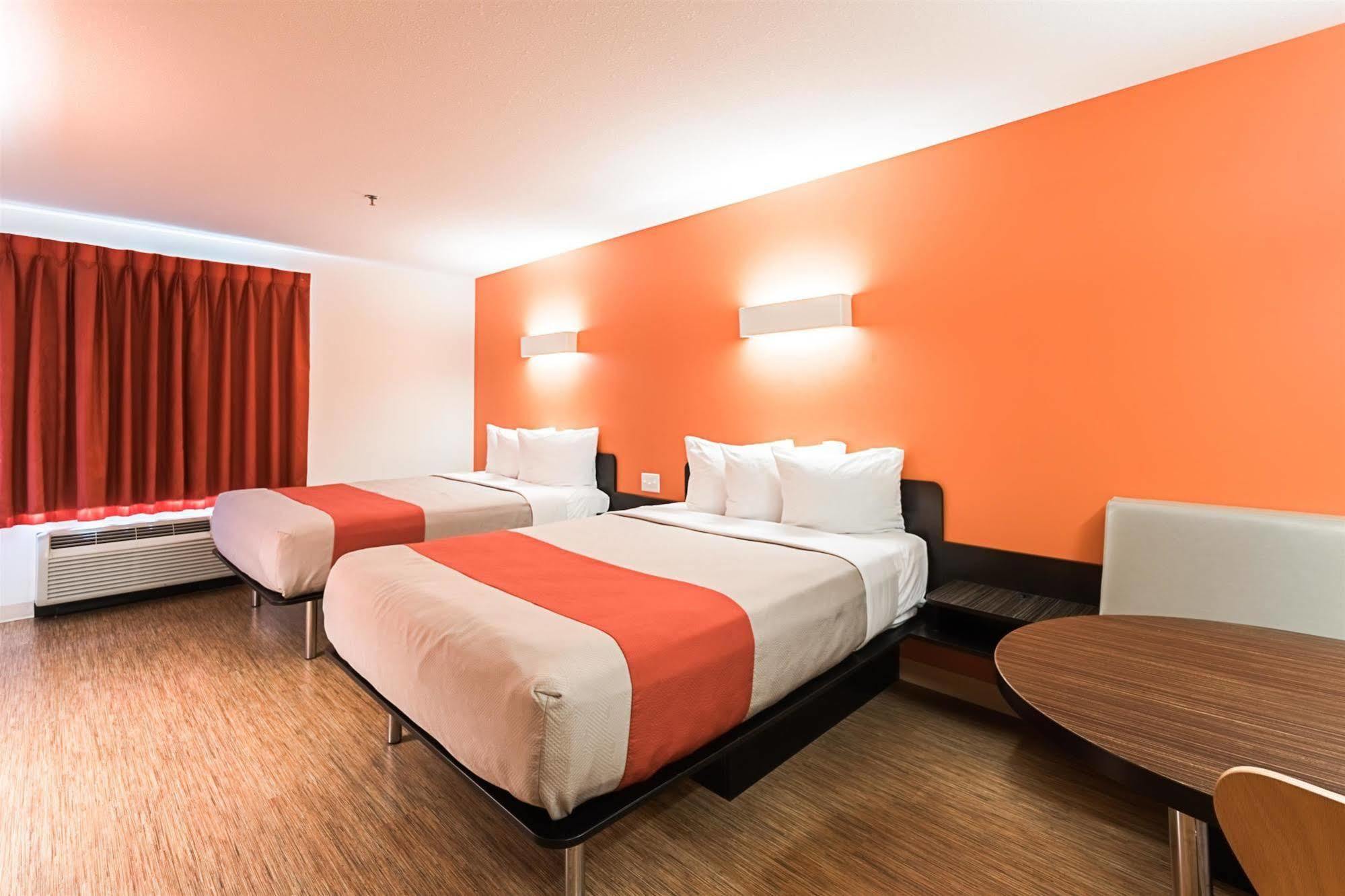 Motel 6-Moosomin, Sk Zewnętrze zdjęcie