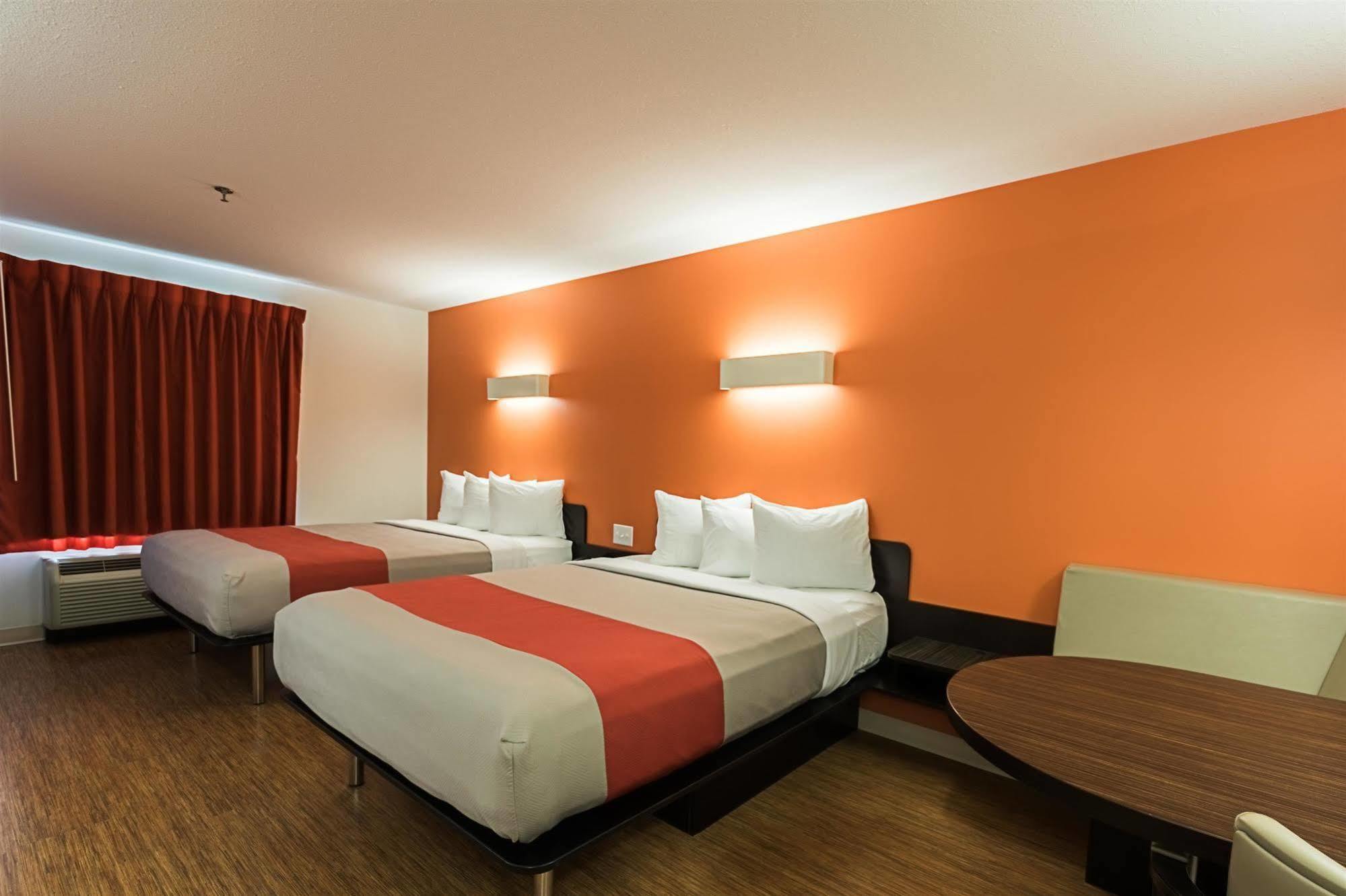 Motel 6-Moosomin, Sk Zewnętrze zdjęcie