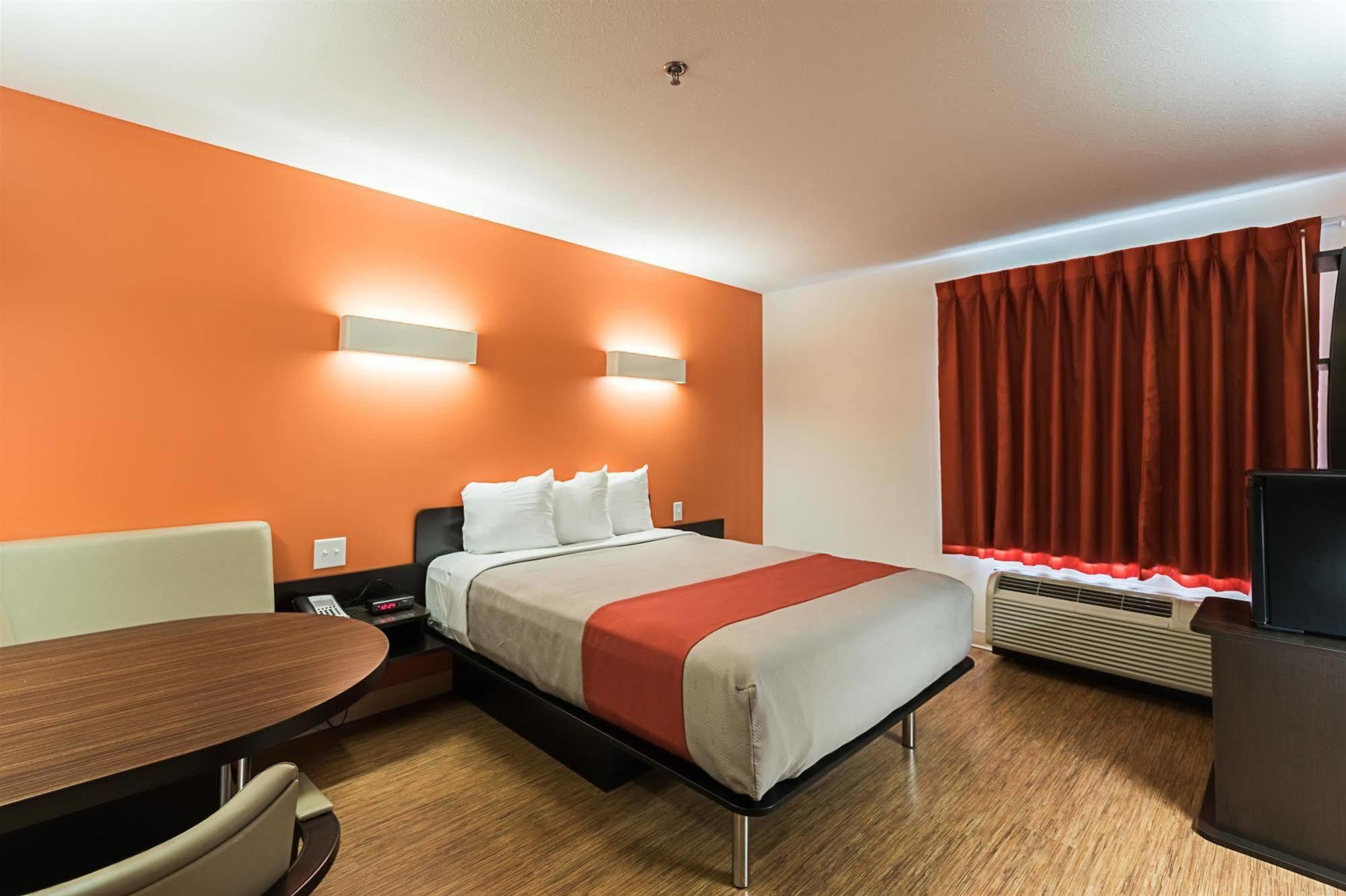 Motel 6-Moosomin, Sk Zewnętrze zdjęcie